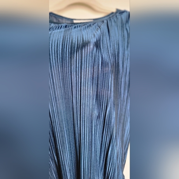 Sincerely Jules - Belted Pleated Maxi Dress - Teal Blue - Size SMALL - Picture 6 of 12